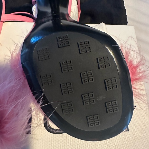 Givenchy G-Cube feather sandal in bright pink 40 - Picture 10 of 11